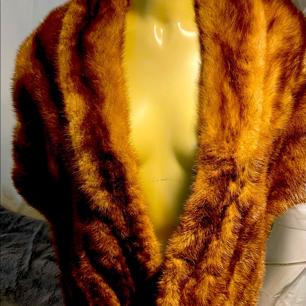 Sheared mink fur vintage cape - Picture 6 of 8